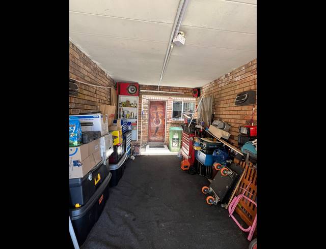2 BEDROOM APARTMENT FOR SALE IN NEW REDRUTH